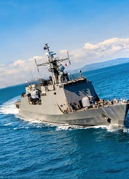 世界上最伟大的战舰 第一季封面图