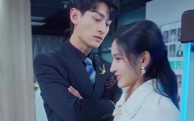 傅太太她不装了封面图