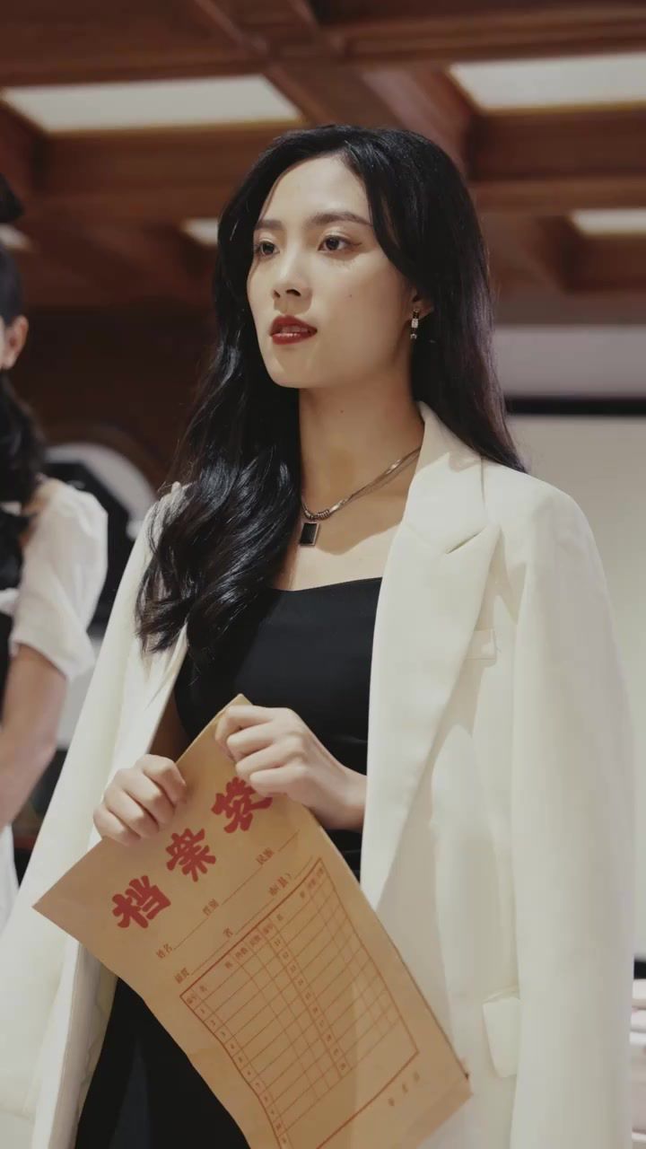 我继承遗产成为神豪（千亿遗产）封面图