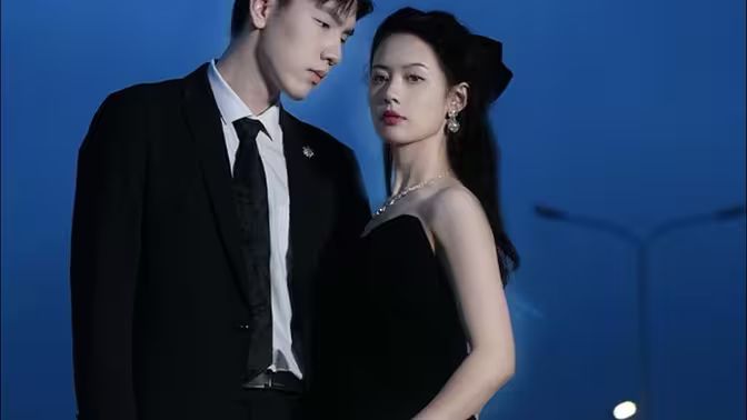 蓄谋已久，年下弟弟诱成欢封面图