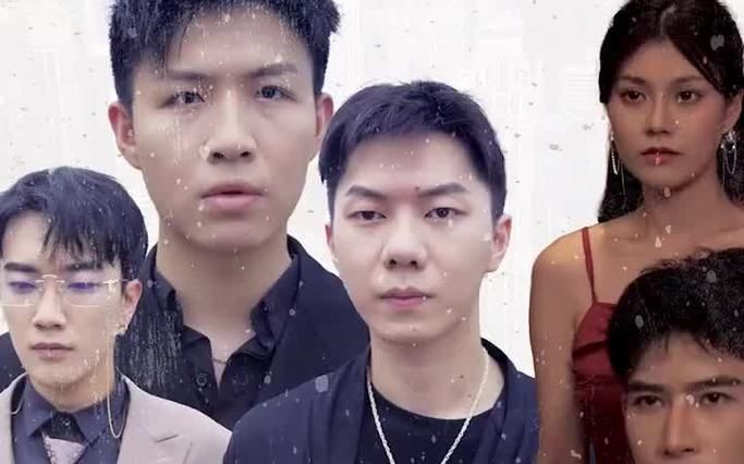 我有三个大佬哥哥封面图