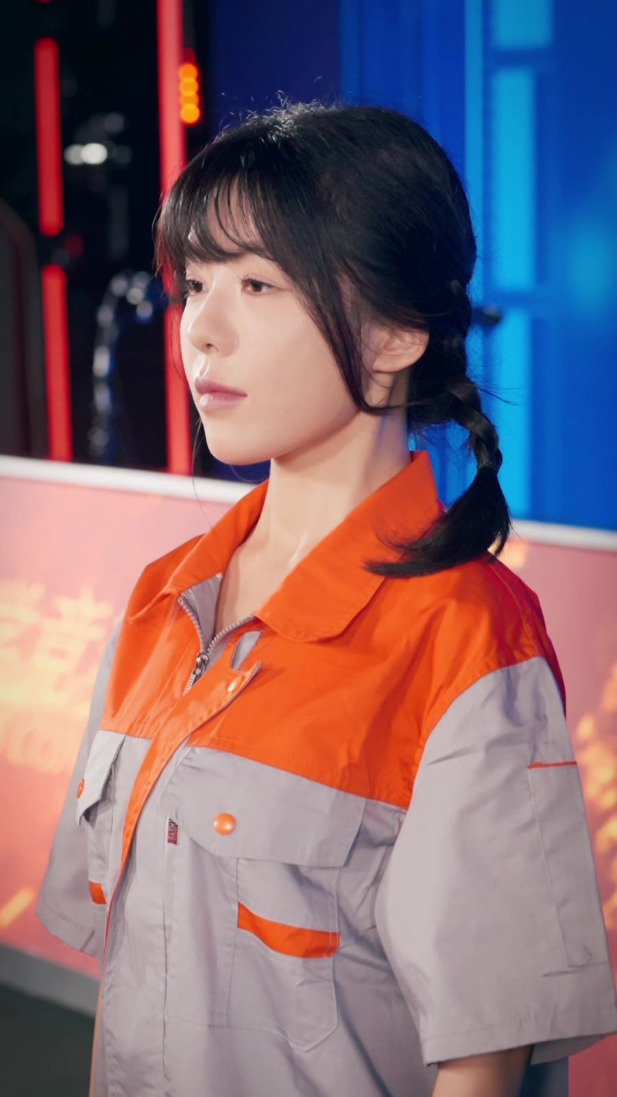 天才厂妹封面图