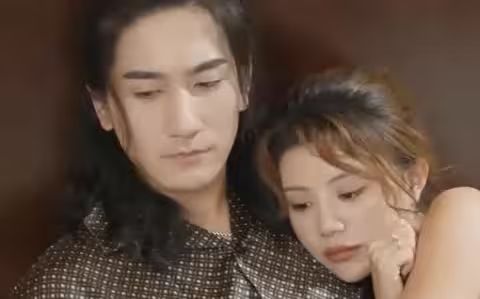 战神的美女老婆封面图