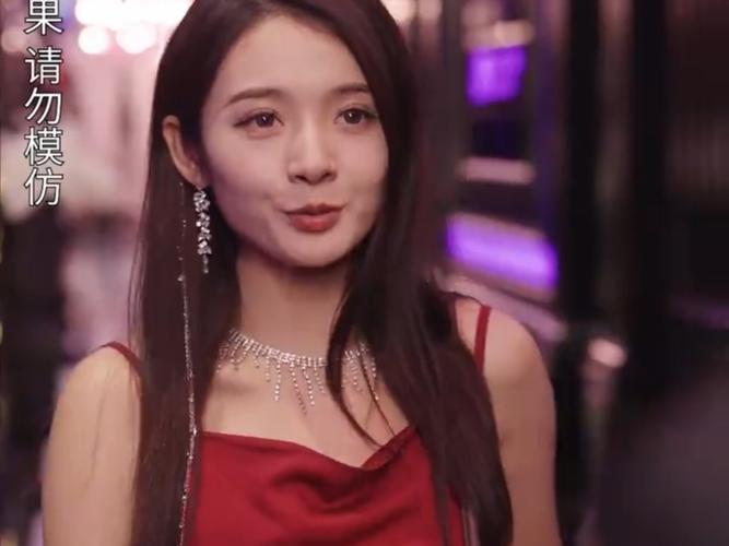 闪婚豪门总裁夫人马甲掉光了封面图