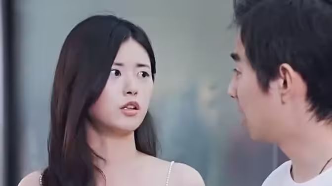 闪婚百亿总裁封面图